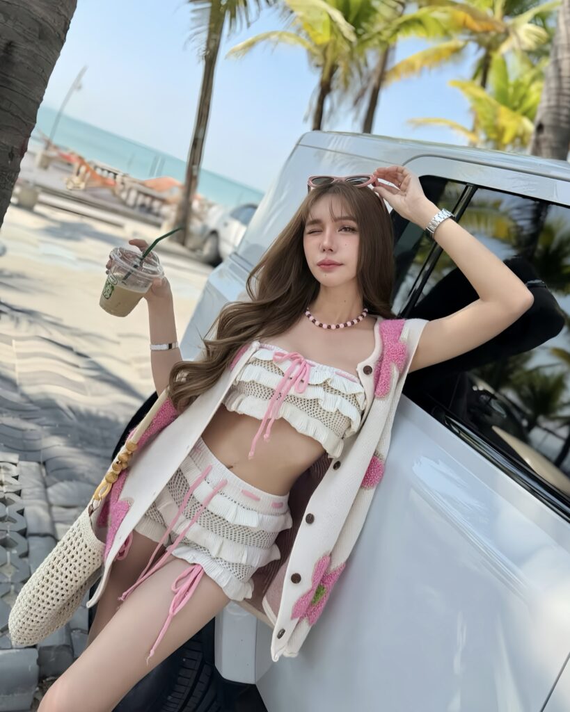 ชุดเช่าเที่ยว waraoutfit